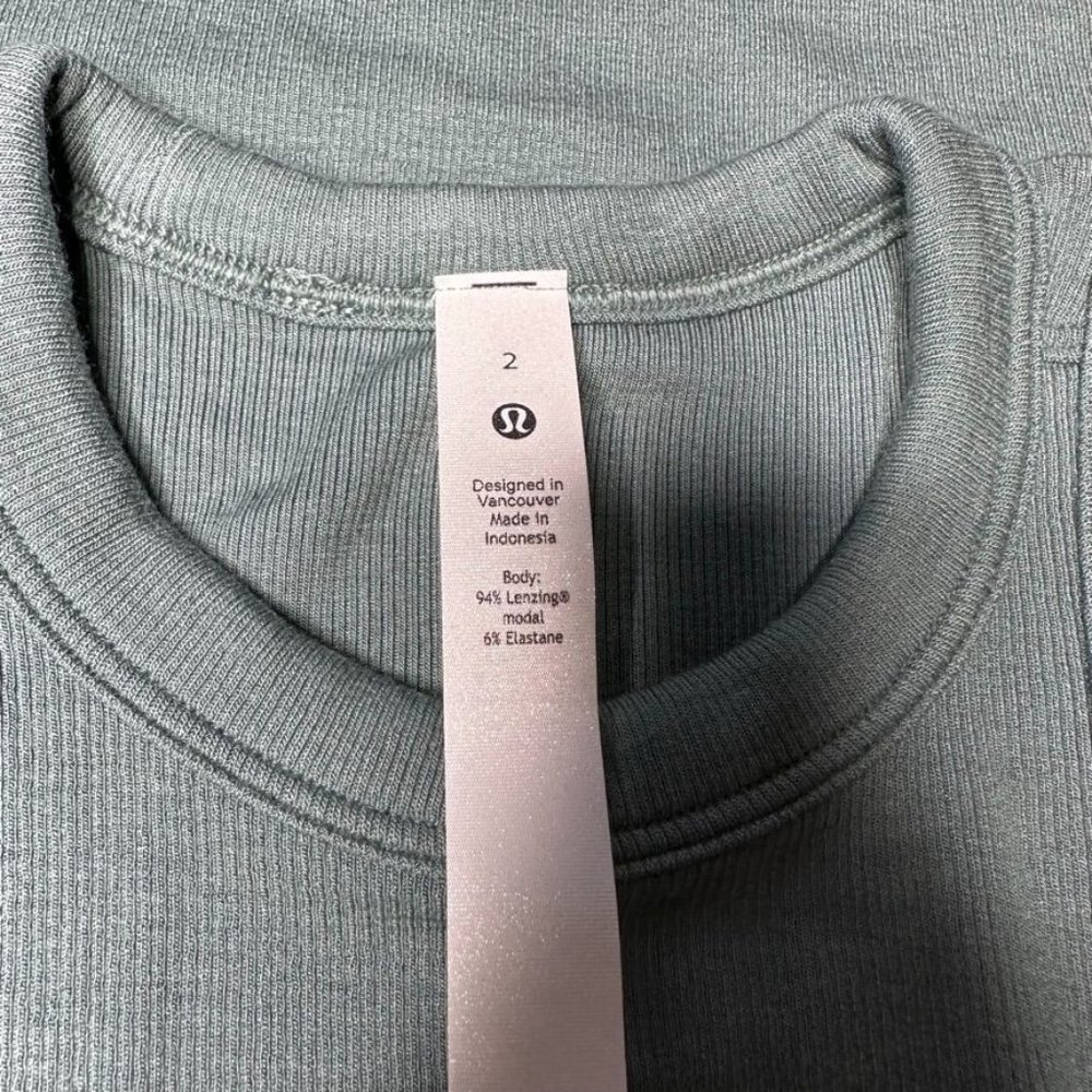 Lululemon Hold Tight Tank Top NWT Size 2 (TIDT) *Ribbed Texture* - Picture 10 of 10